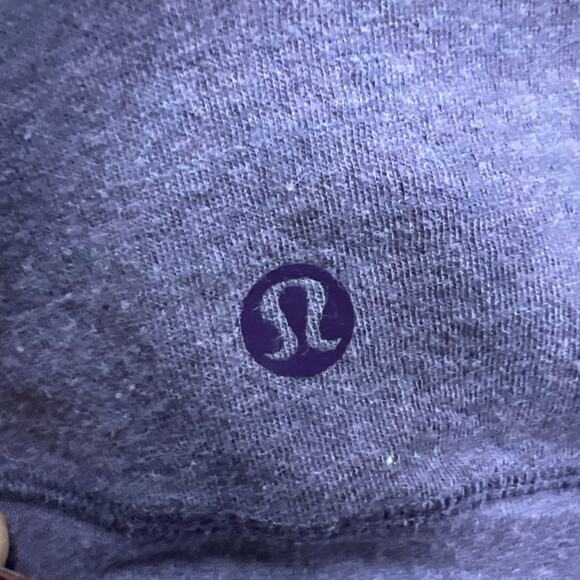 Lululemon In A Cinch Reversible Tee Heathered Deep Zinfandel Classic Stripe Sz 8 - Picture 9 of 10